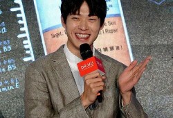 娱乐圈明星吃瓜第一线,揭秘明星幕后生活与八卦风云