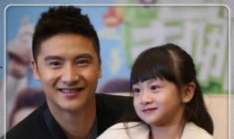 为了吃瓜她进娱乐圈却,她意外踏入娱乐圈，开启璀璨星途