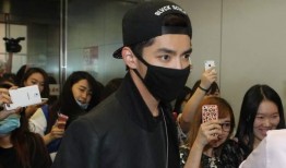 娱乐吃瓜酱人多的地铁,娱乐吃瓜酱成热门话题