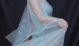 明星娱乐圈吃瓜杨紫,娱乐圈的瓜中女王，揭秘她的星途历程